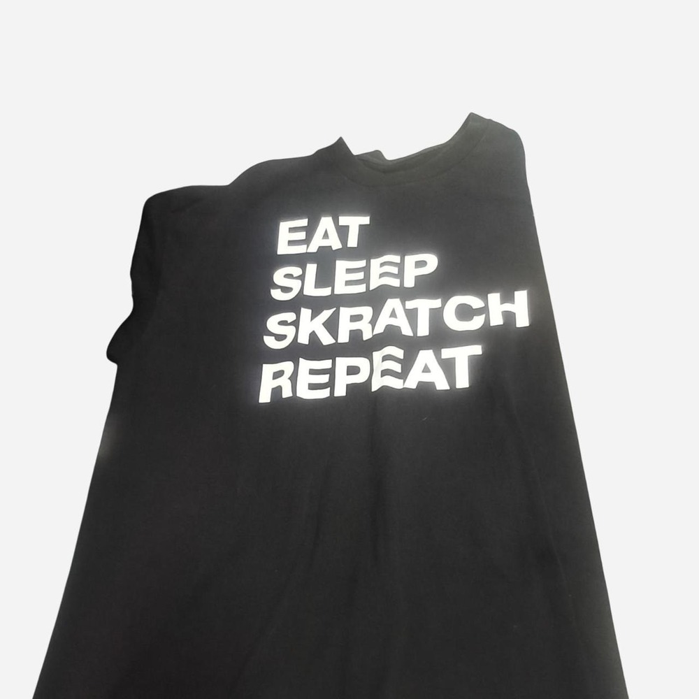 Eat sleep scratch t-shirt